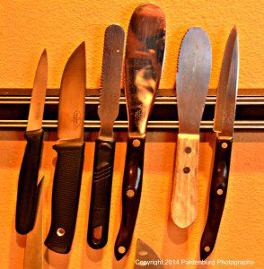 Fallkniven F1 on knife rack shows the urban camoflauge potential of the knife.