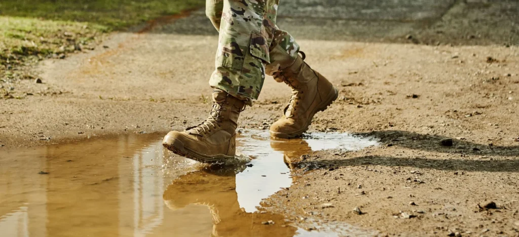 hot weather boots on trail